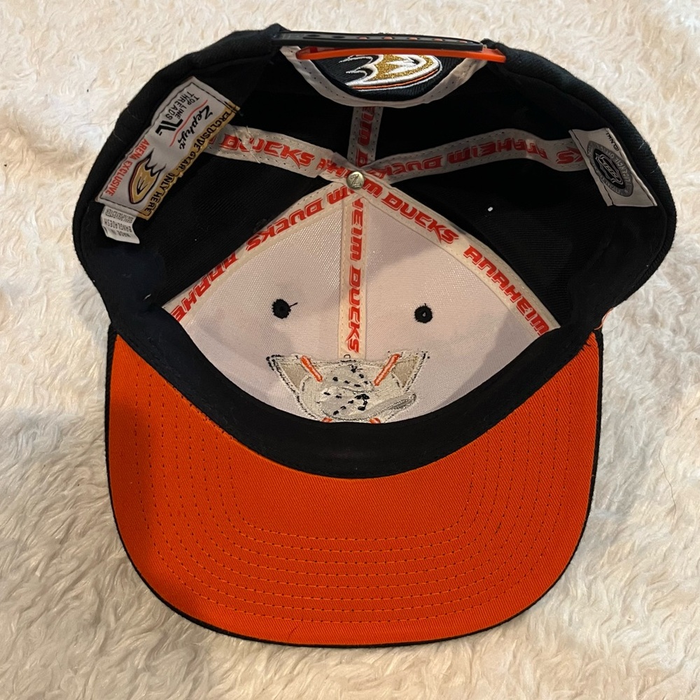 Anaheim Ducks Hockey Beach Hat - Picture 2 of 4